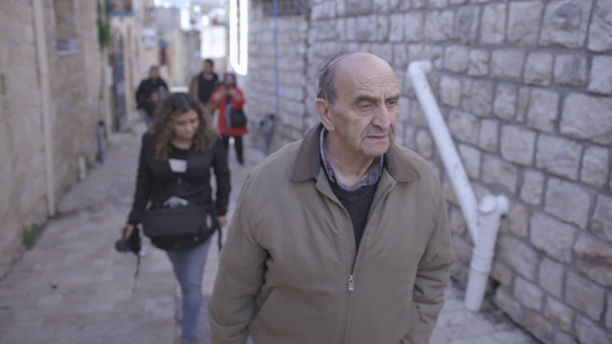 SafedHouse_C300_A171C125_190315S8_CANON.MXF.00_03_37_09.Still003